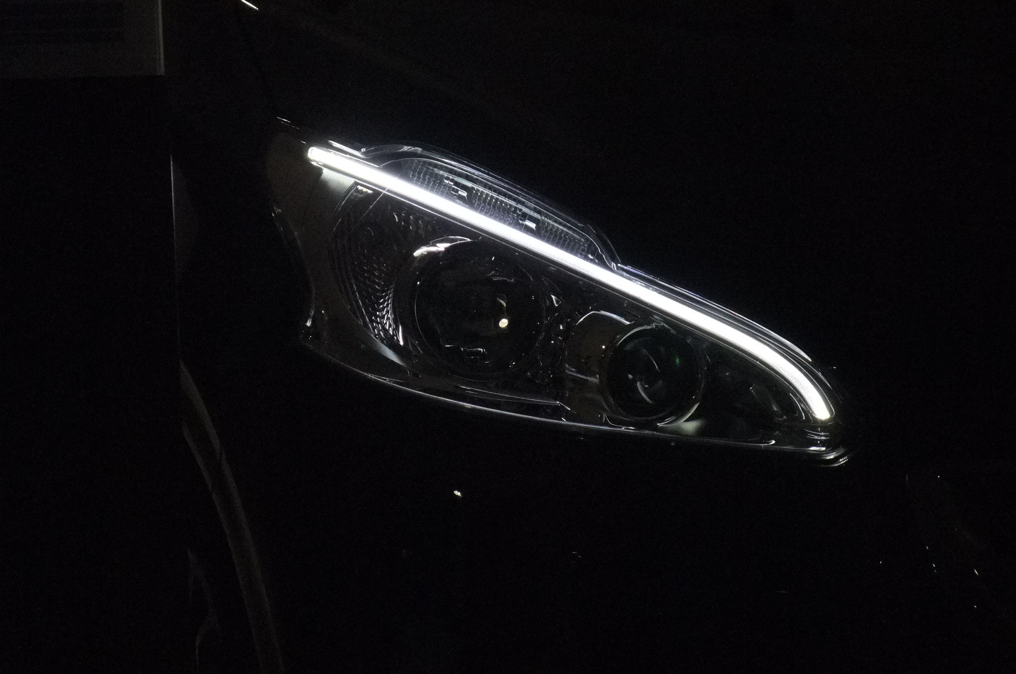 真夜中のショールーム