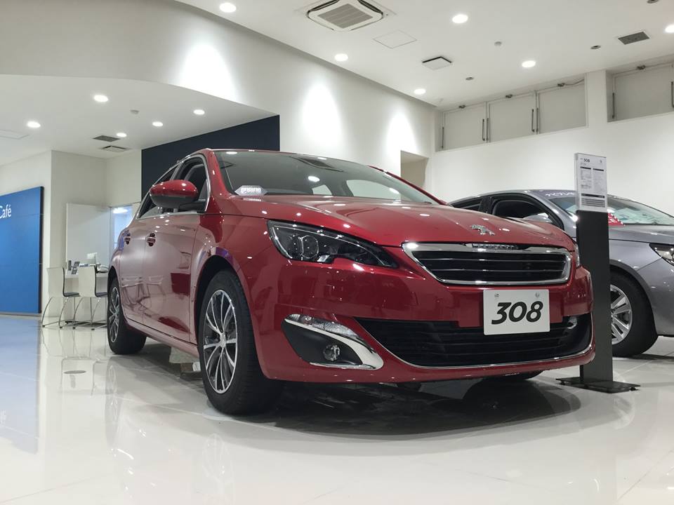 NEW PEUGEOT 308 Allureを展示しました。