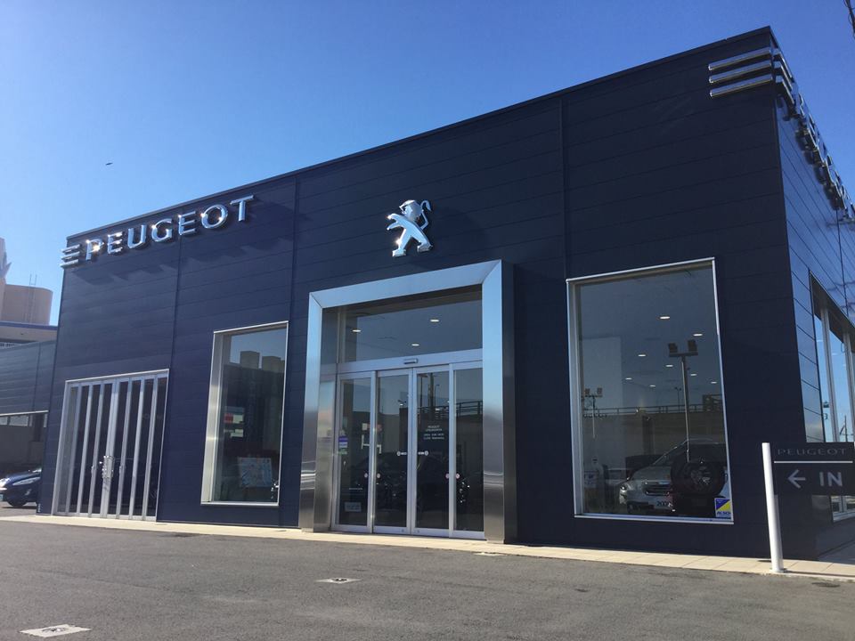 プジョー純正ホイール&ウインタータイヤのご用命はお早めに