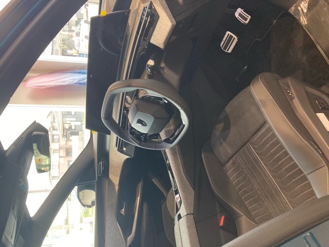 新型3008のご案内です😆❗