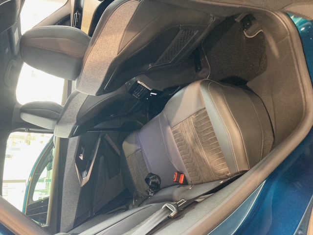 新型3008のご案内です😆❗