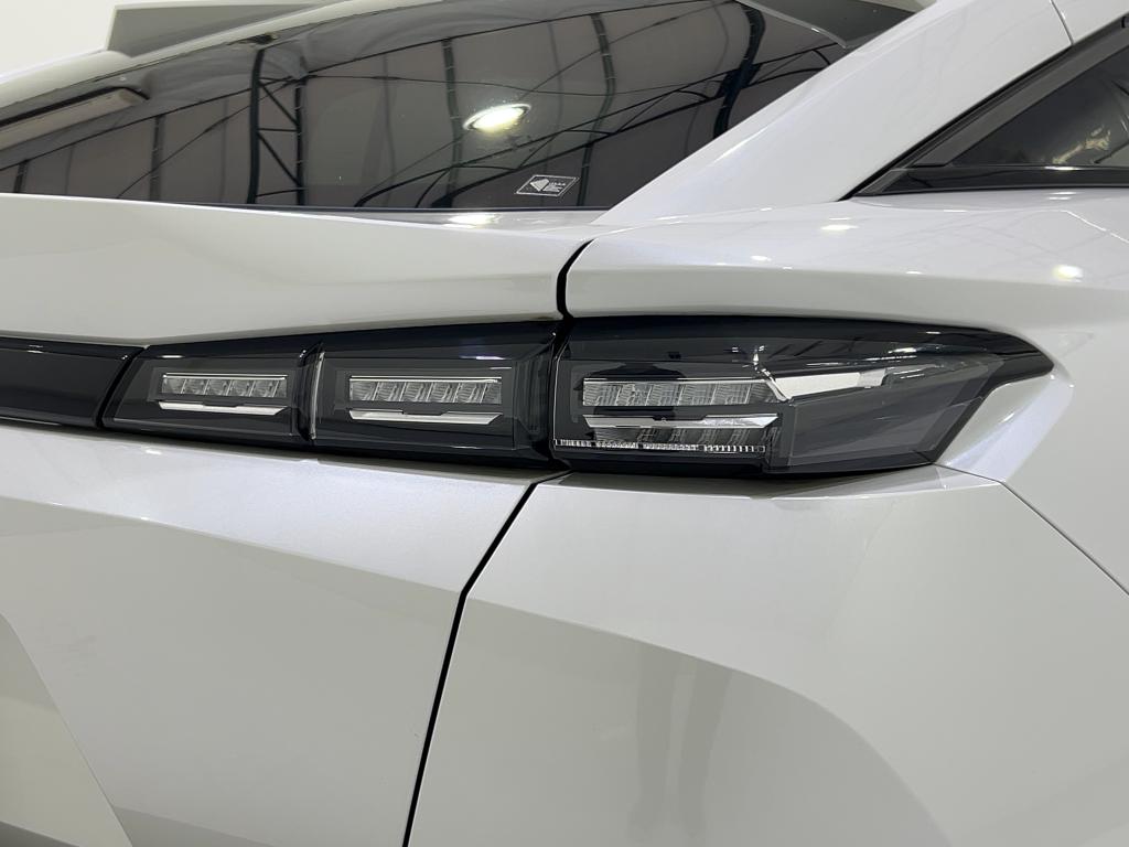 【認定中古車】プジョー４０８　アリュール