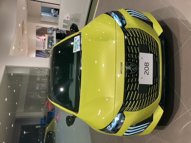 ✨即納可能な新型208のご案内です✨