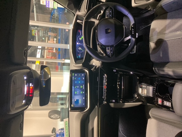 ✨即納可能な新型208のご案内です✨
