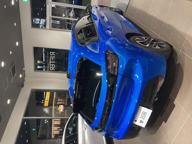 208ALLURE実車ご覧いただけます。